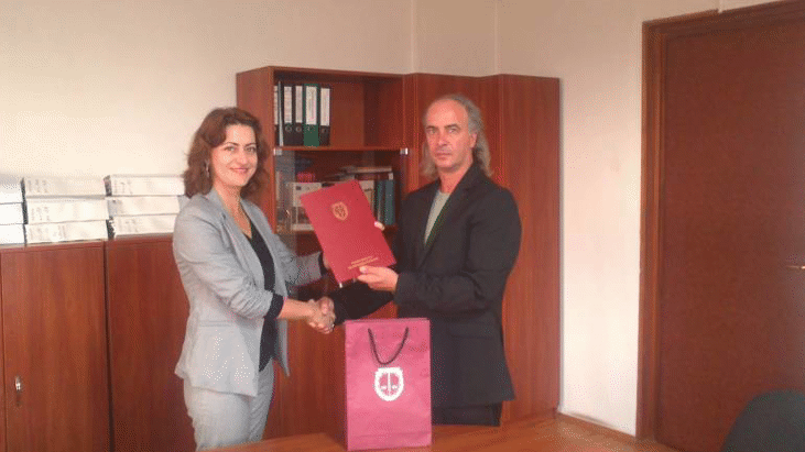 Главният прокурор на Република България г-н Сотир Цацаров награди прокурор Андрей Червеняков от Окръжна прокуратура – Бургас за висок професионализъм показан в работата му по надзора за законност