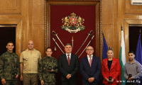 МО