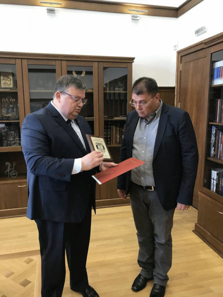 Главният прокурор Сотир Цацаров награди прокурора от СГП Стефан Рачев