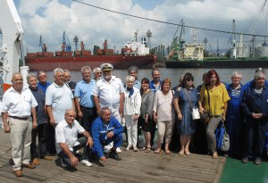 Вицеадмирал Пламен Манушев посети научно-изследователския кораб „Академик“