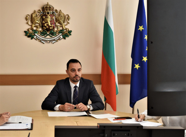 Сътрудничество в микроелектрониката, аутомотив и производството на зелена енергия обсъдиха министър Богданов и австрийският му колега