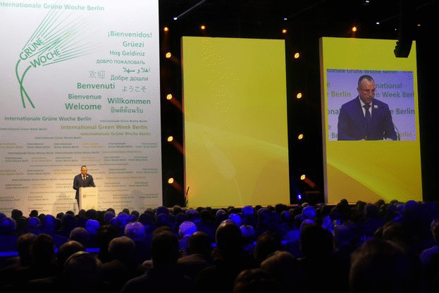 Германският министър на земеделието и еврокомисар Хоган отриха Българската палата на „Зелената седмица“ в Берлин