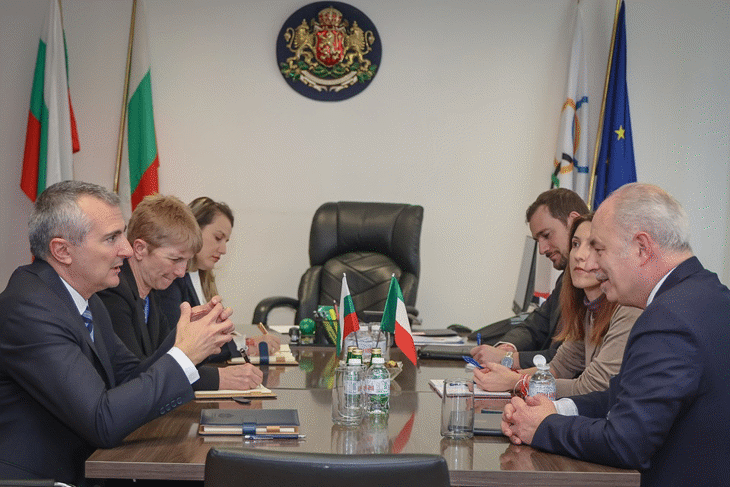 Министър Димитър Илиев се срещна с посланика на Италия Н. Пр. Марчело Апичела