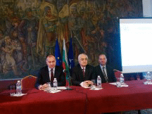 Зам.-министър  Петров участва в Индустриален форум по въпросите на Общата политика за сигурност и отбрана на европейския съюз (ОПСО)