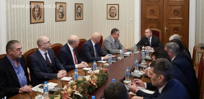 Президентът на среща с Камарата на строителите: Доверието на обществото няма да бъде спечелено с протести, декларации и пресконференции, а с качество и прозрачност