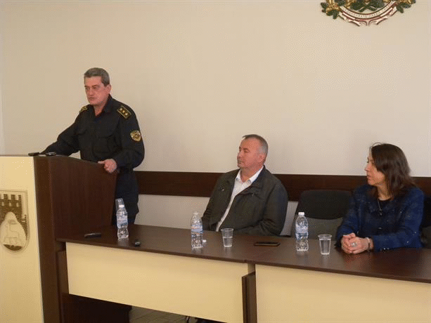 Главен комисар Николай Николов се среща с жители на Завет