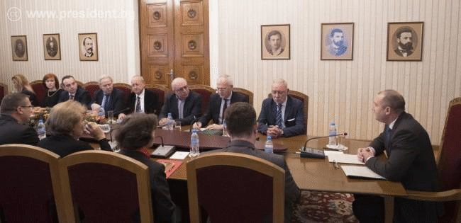 Кръгла маса за ускорен икономически растеж на България ще се проведе под егидата на държавния глава