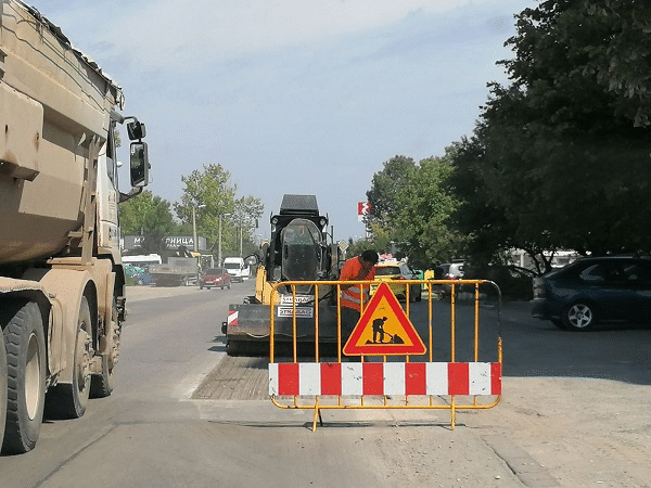 Извършват се текущи ремонти по основни улици в столичния район „Искър“