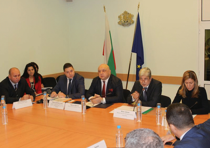 Министър Димов: Концесията за "Ски-зона Банско" трябва да отговаря на действащото законодателство