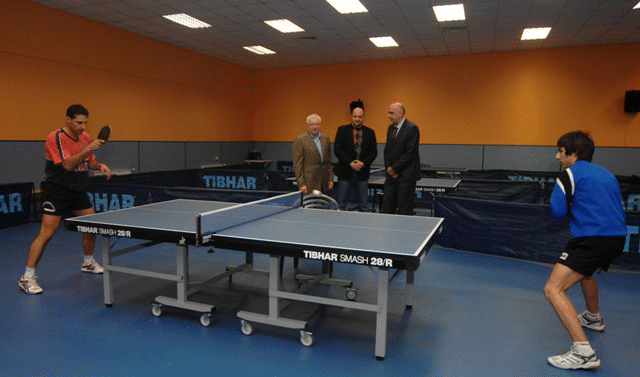 Иван Ценов откри обновената зала по тенис на маса в комплекс „Диана”