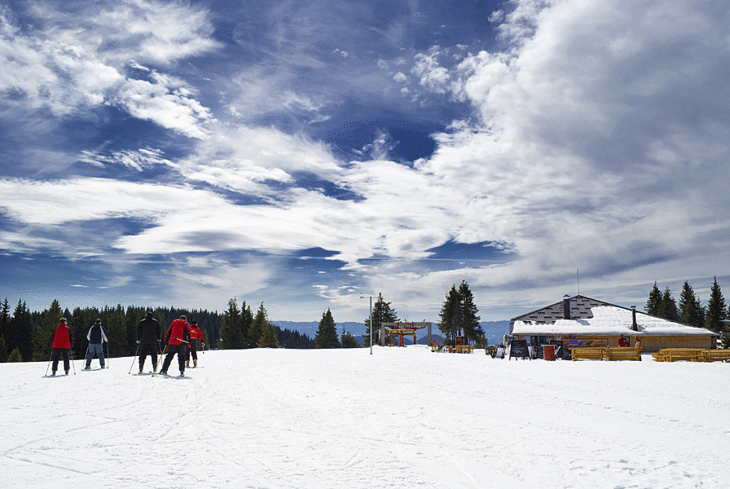 Министър Ангелкова: Пампорово отговаря на изискванията по наредбата за обезопасяването и информационната обезпеченост на ски пистите в България