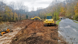 Започна строителството на временен път след компрометирането на моста над р. Изгревска