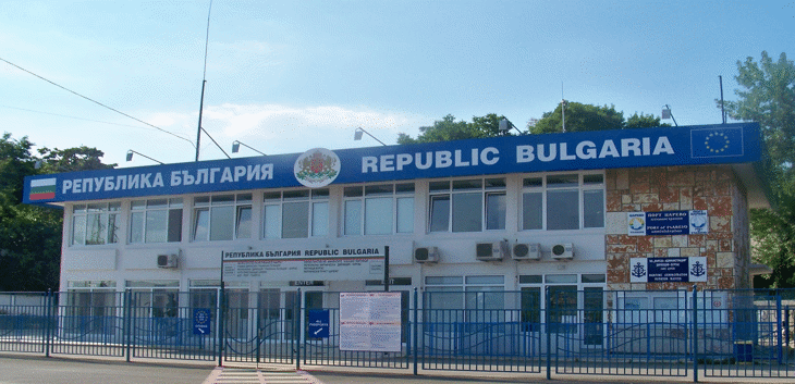 Служители на „Гранична полиция“ задържаха 20 незаконни мигранти в района на река Ропотамо