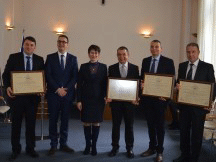 Заместник-министър Везиева връчи три сертификата за инвестиция клас А по Закона за насърчаване на инвестициите