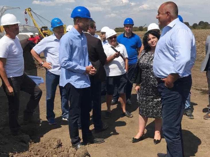 Министър Петкова: Модернизацията на транзитния газопровод за Турция се извършва в срок