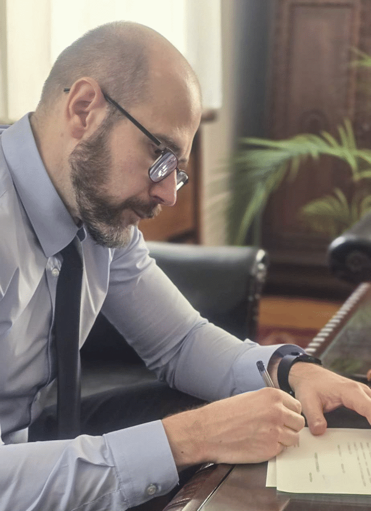 Министърът на правосъдието поиска от Върховния административен съд да сезира Съда на ЕС относно съответствието с правото на ЕС на вечния временен мандат на фактически изпълняващия длъжността главен прокурор