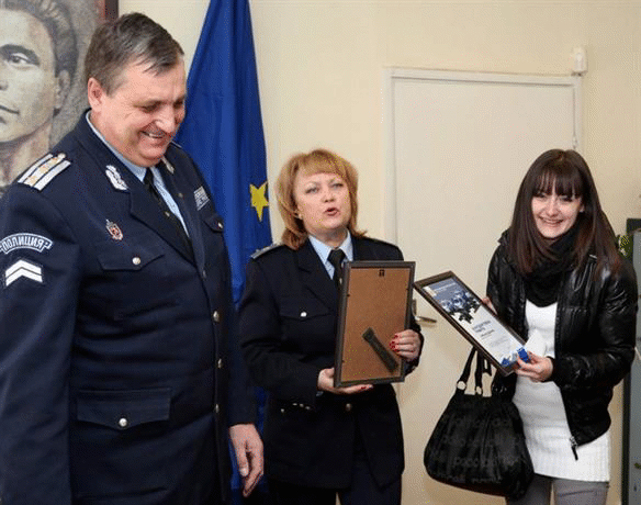 Благодарствени грамоти за журналистите, отразили през годината дейността на пътна полиция