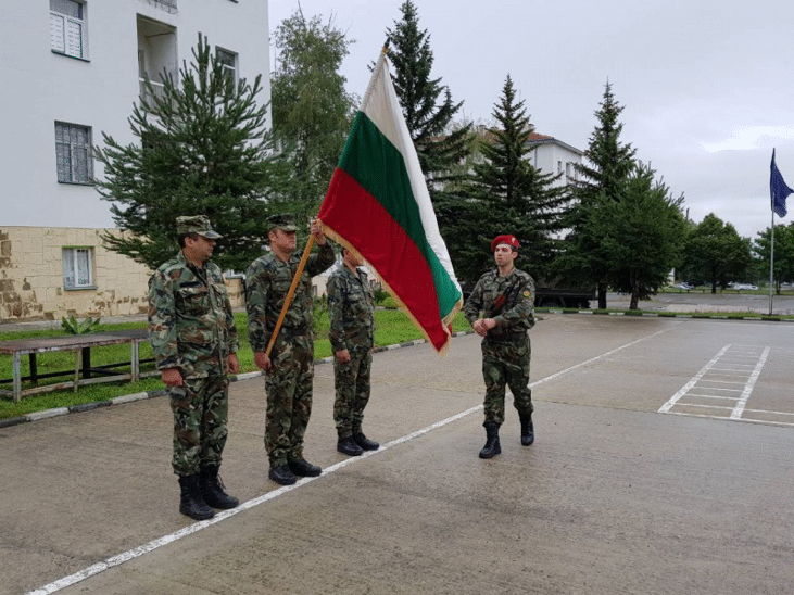 Новоназначени военнослужещи в 78-ми батальон за осигуряване от състава на Сухопътните войски положиха военна клетва