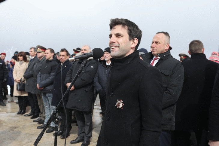 Свободата, независимостта, мирът и демокрацията трябва да се отстояват неотклонно и при всички обстоятелства, заяви председателят на Народното събрание Никола Минчев на връх Шипка