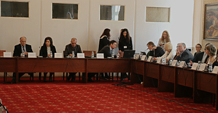 По-лесният достъп до лекарства и съвременни терапии е причината онкологичните заболявания вече да не са животозастрашаващи, а хронични, заяви Даниела Дариткова на кръгла маса за бъдещето на онкологичната грижа в България