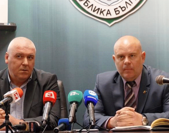 Няма да позволим да съществуват такива регионални, криминални владения, заявиха гл.комисар Ивайло Спиридонов и прокурор Иван Гешев