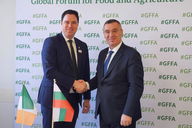 Министър Тахов и заместник-министър Василева проведоха работни срещи в рамките на Международното изложение „Зелена седмица“ 2026 в Берлин