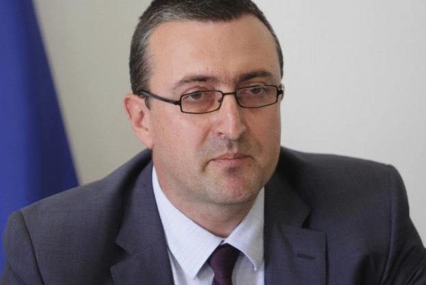 Зам.-министър Атанас Добрев съдейства за осигуряване на дърва за огрев от държавния горски фонд в района на Хисаря