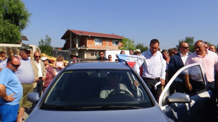 ГЕРБ обеща да събори всички богаташки вили на Ченгене скале