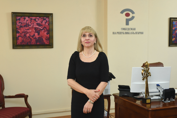 Омбудсманът алармира за хаос при изплащане пенсиите на хората с увреждания