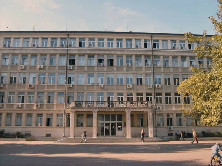Окръжната прокуратура във Варна задържа и представи пред съда