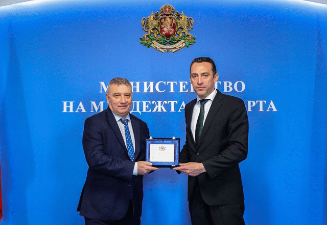 Министерството на младежта и спорта и Университетът за национално и световно стопанство подписаха споразумение за сътрудничество