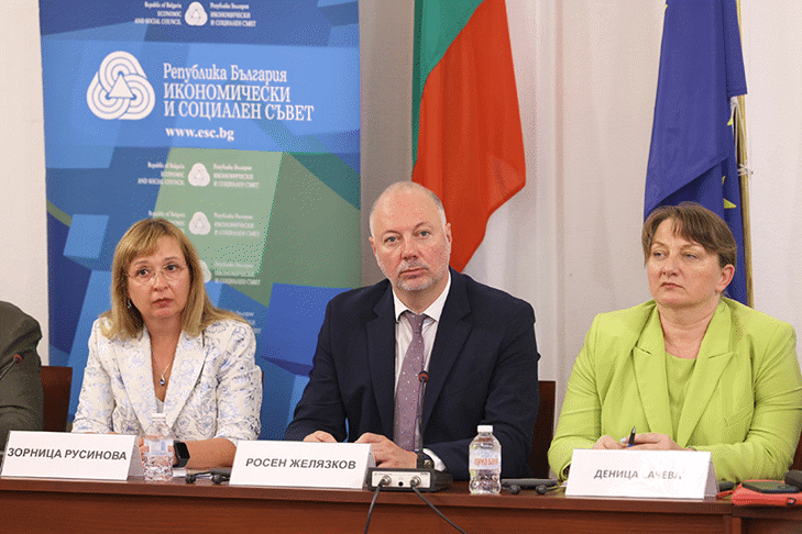 Кръглата маса, посветена на Европейската година на уменията, показва доброто сътрудничество на институциите по теми, изискващи прагматични решения, заяви председателят на Народното събрание Росен Желязков