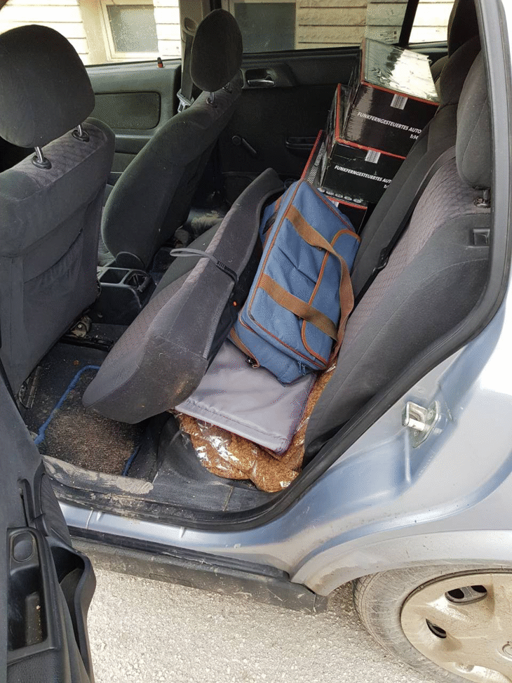 Над 30 кг тютюн задържаха митнически мобилни групи в два автомобила в Севлиево