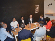 Министърът на икономиката Теодор Седларски се срещна  с представители на българската стартъп общност