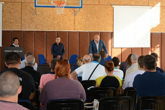 Министър Красен Кралев посети треньорски семинар на ММС