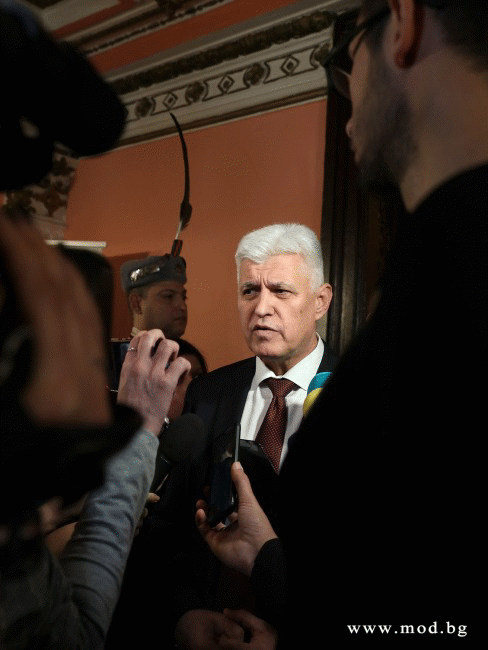 Министър Димитър Стоянов: Няма да подкопая устоите и способностите на Българската армия Министър Димитър Стоянов: Няма да подкопая устоите и способностите на Българската армия