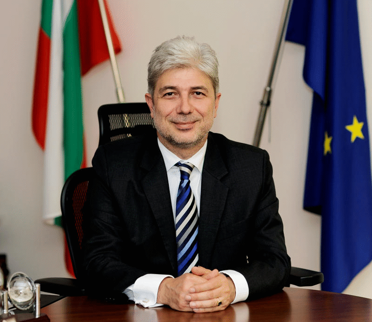 Министър Димов се среща с представители на туристическия бранш във  Велинград