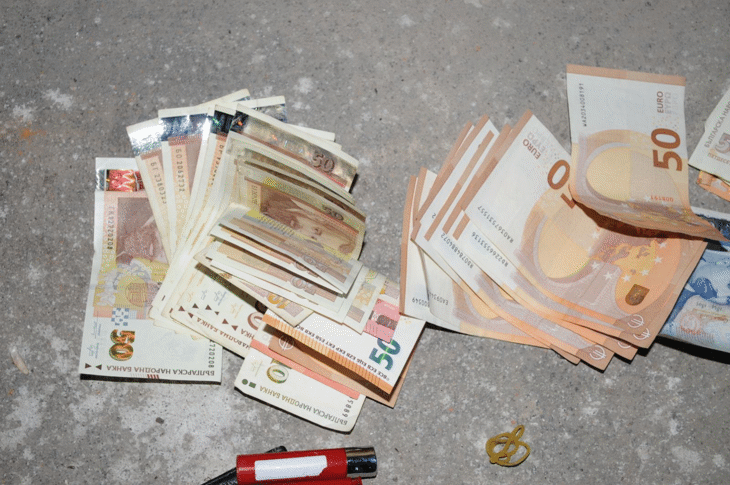 Специализираната прокуратура води разследване срещу организирана престъпна група за разпространение на кокаин и за сводничество