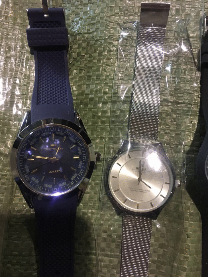 71 000 ръчни часовника и стотици слънчеви очила задържаха служители на Митница Варна