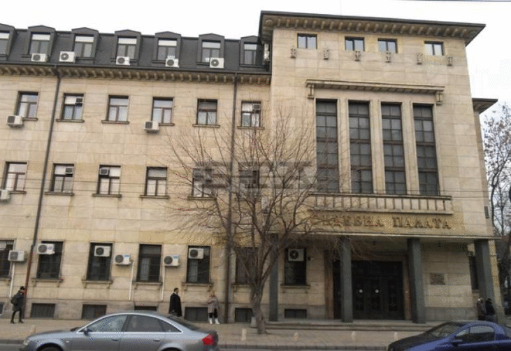 По обвинителен акт на Районна прокуратура - Пловдив са осъдени четирима мъже за телефонна измама