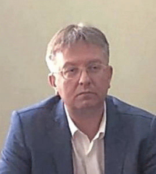 Новият шеф на врачанската болница задължава персонала да донася ако някой говори с журналисти