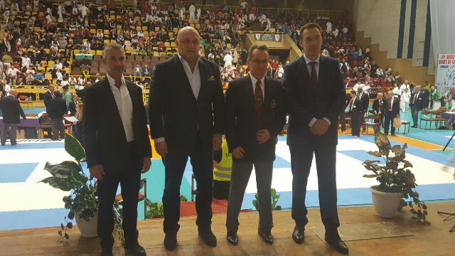 Министър Кралев откри световното по шотокан карате - до в Бургас