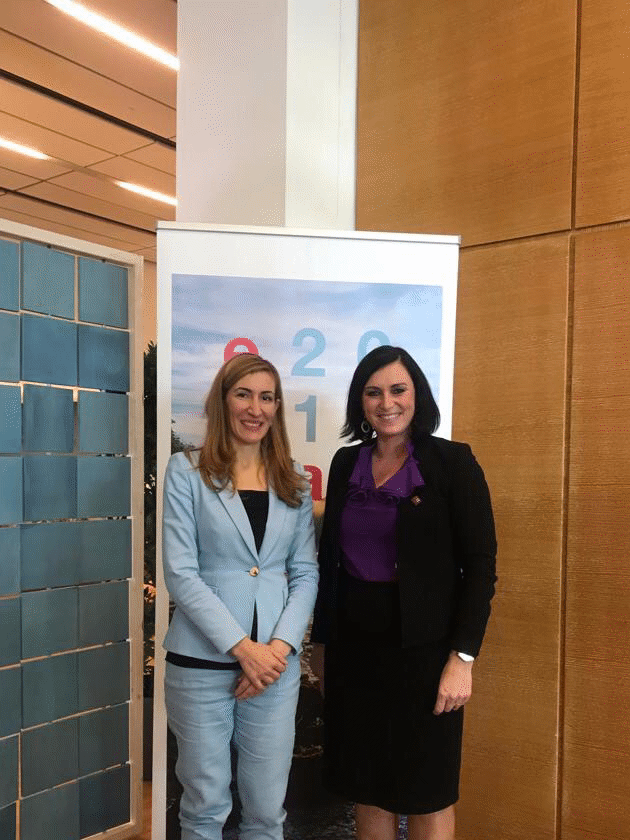 Министър Ангелкова разговаря във Виена с Елизабет Кьостингер, министър на устойчивото развитие и туризма на Австрия