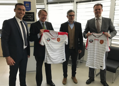 Холандският посланик на гости на БФС преди мача