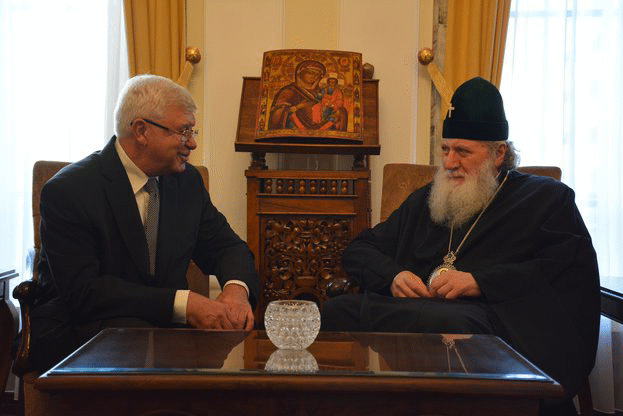 Министър Ананиев се срещна с Негово Светейшество патриарх Неофит