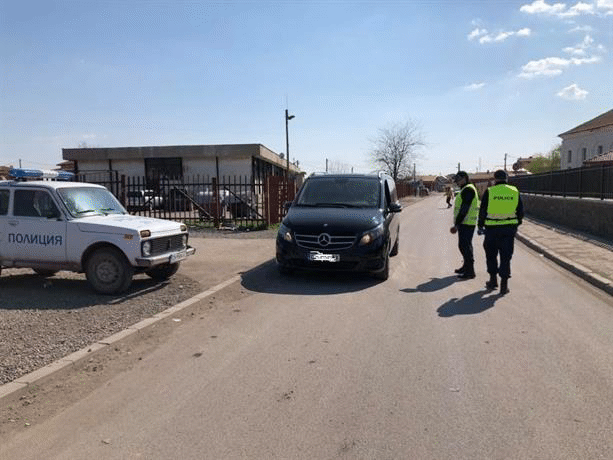 Петима са задържани при полицейска операция в Нова Загора