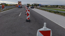 Утре за почистване на шахти движението в участък от АМ „Тракия“ в област Пазарджик поетапно ще е в една лента. Шофирайте внимателно!