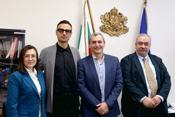 Детско здраве чрез спорт, обсъдиха министър Околийски и Димитър Бербатов