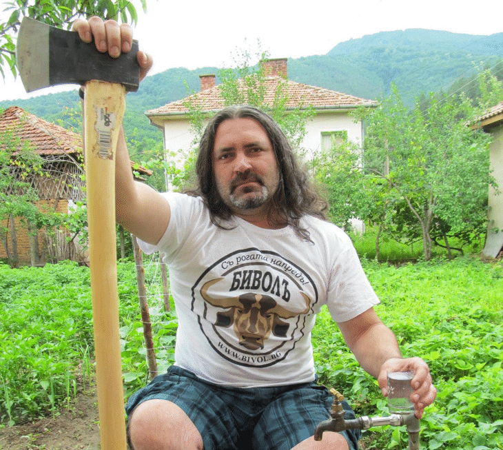 Приятно ми е, отричам да съм нестинарка!