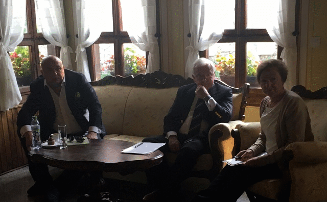Министър Кралев присъства на работна среща за организацията на световното първенство по академично гребане през 2018 г. в Пловдив